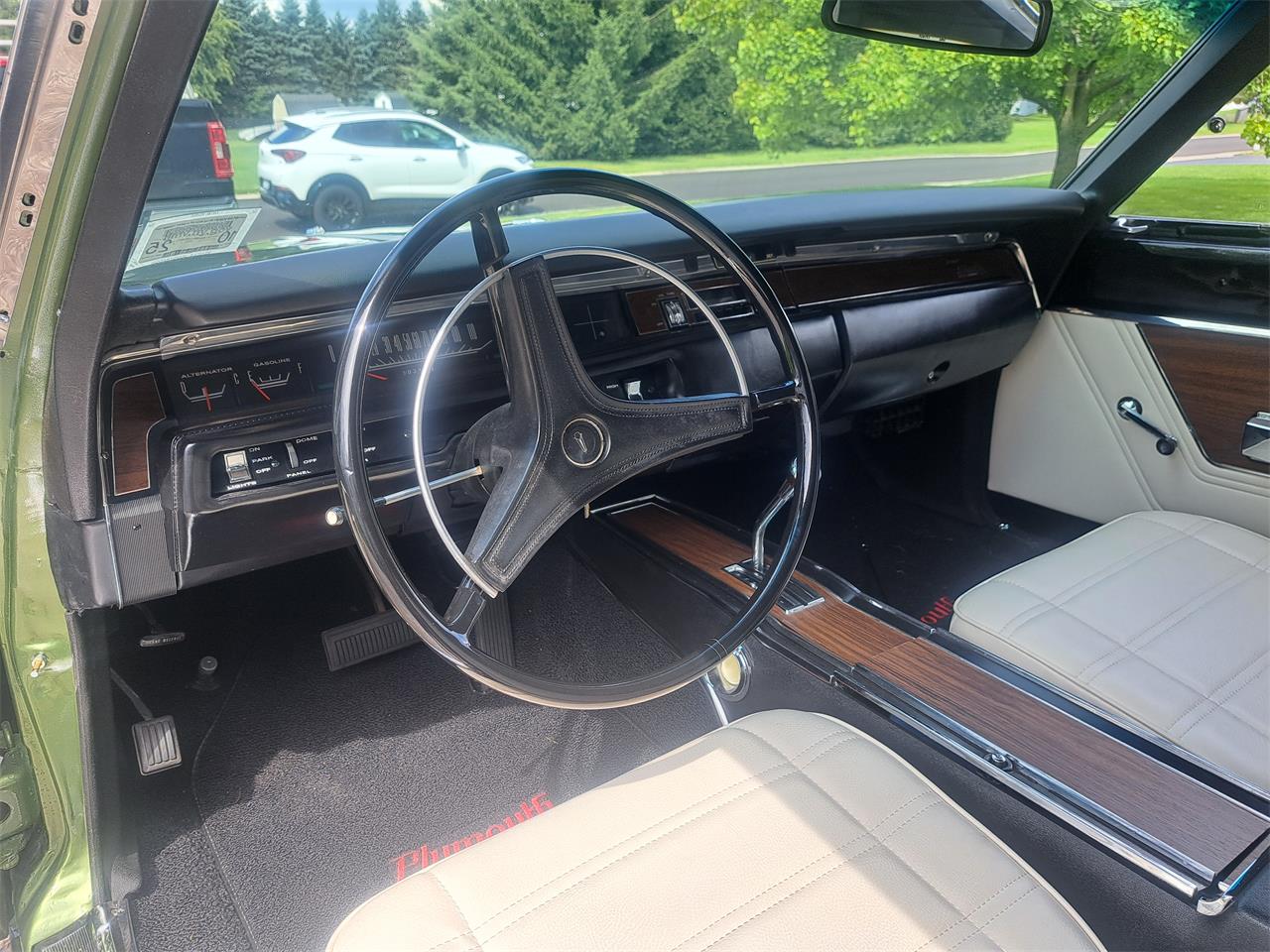 Plymouth-Satellite-1969-Green-White-4
