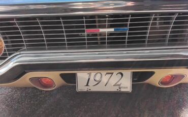 Plymouth-Satellite-1972-French-Vanilla-White-11