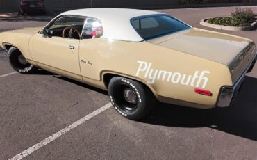 Plymouth-Satellite-1972-French-Vanilla-White-14