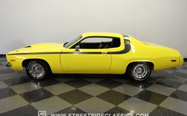 Plymouth-Satellite-1973-Yellow-Black-1