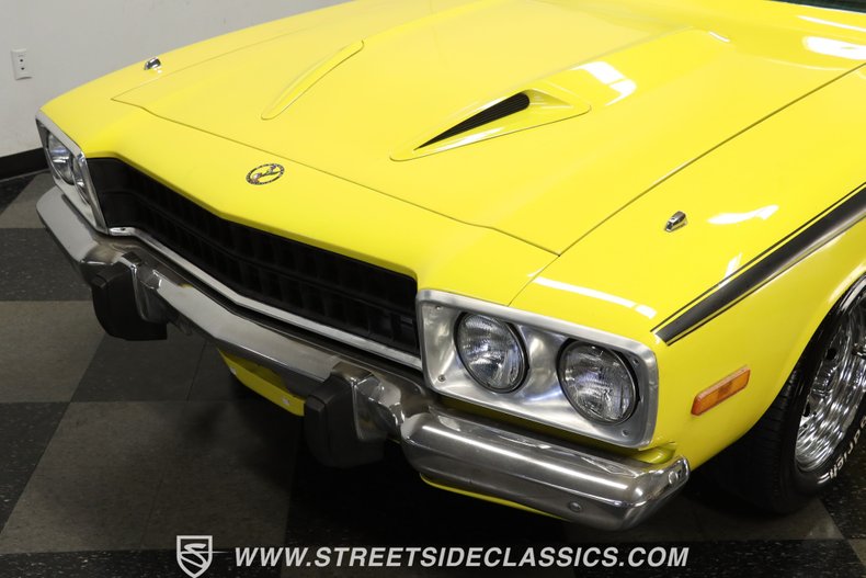 Plymouth-Satellite-1973-Yellow-Black-18