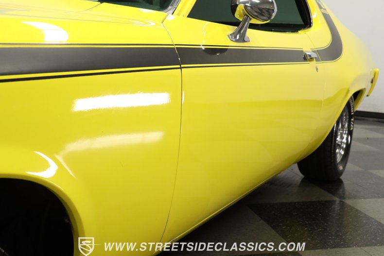 Plymouth-Satellite-1973-Yellow-Black-21