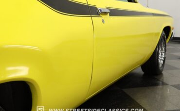Plymouth-Satellite-1973-Yellow-Black-24