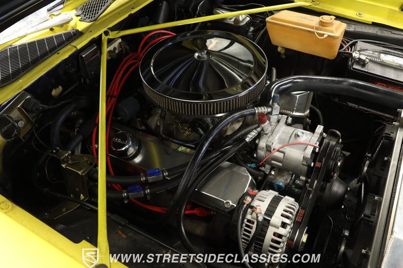 Plymouth-Satellite-1973-Yellow-Black-29
