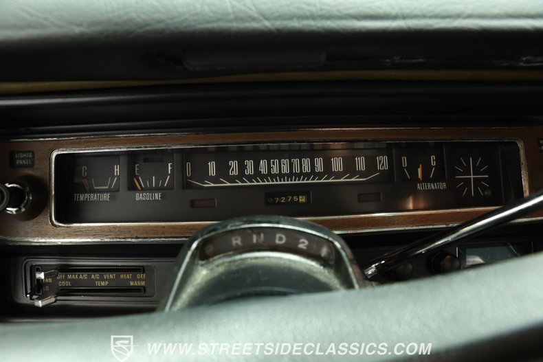 Plymouth-Satellite-1973-Yellow-Black-34