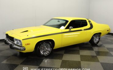 Plymouth-Satellite-1973-Yellow-Black-4