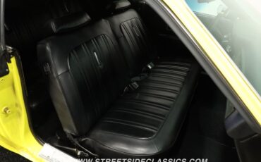 Plymouth-Satellite-1973-Yellow-Black-40