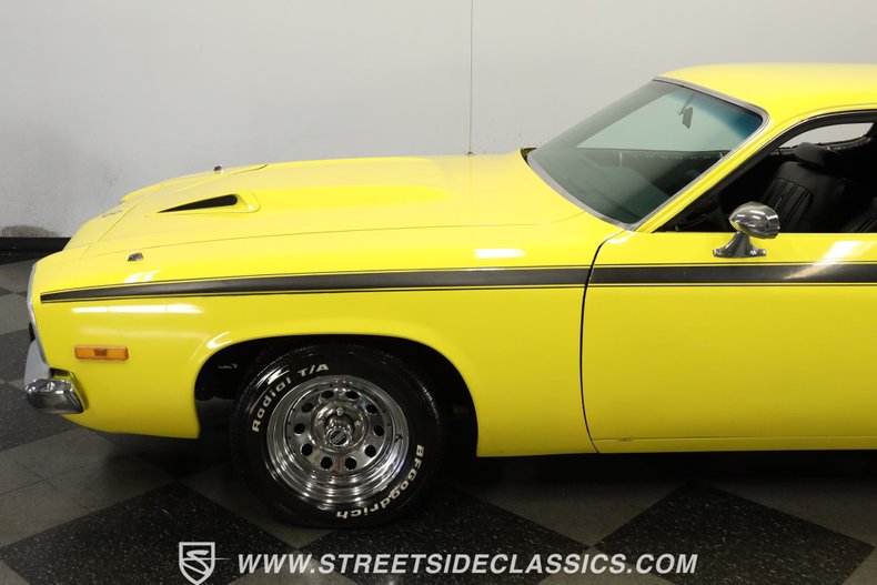 Plymouth-Satellite-1973-Yellow-Black-48