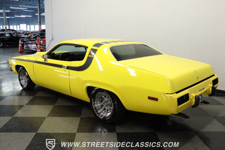 Plymouth-Satellite-1973-Yellow-Black-5