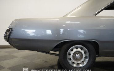 Plymouth-Scamp-1972-Gray-Black-23