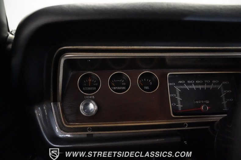 Plymouth-Scamp-1972-Gray-Black-38
