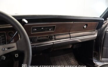 Plymouth-Scamp-1972-Gray-Black-39