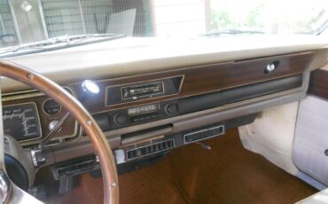 Plymouth-Scamp-1973-Harvest-Gold-White-11