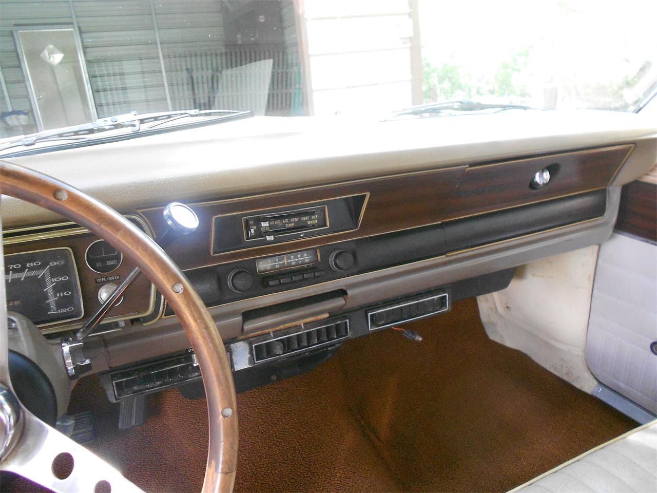 Plymouth-Scamp-1973-Harvest-Gold-White-11