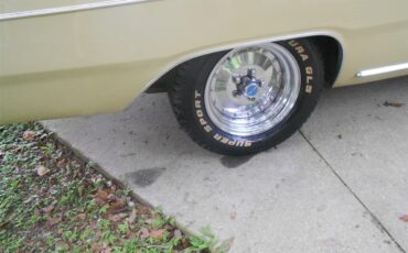 Plymouth-Scamp-1973-Harvest-Gold-White-14