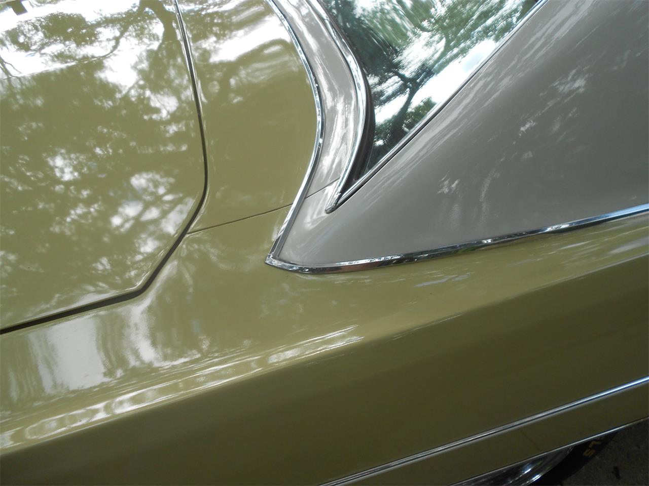 Plymouth-Scamp-1973-Harvest-Gold-White-3