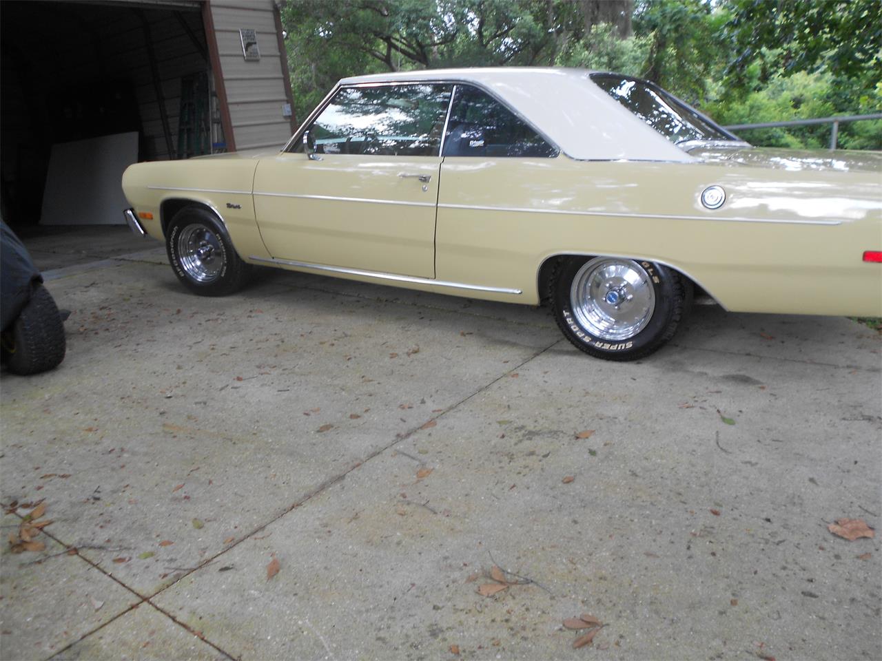Plymouth-Scamp-1973-Harvest-Gold-White-7