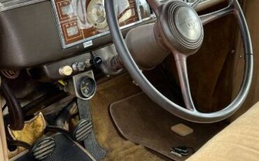 Plymouth-Sedan-1939-Custom-4