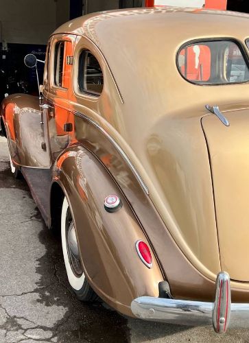 Plymouth-Sedan-1939-Custom-8