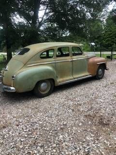 Plymouth-Special-deluxe-1946-Green-5