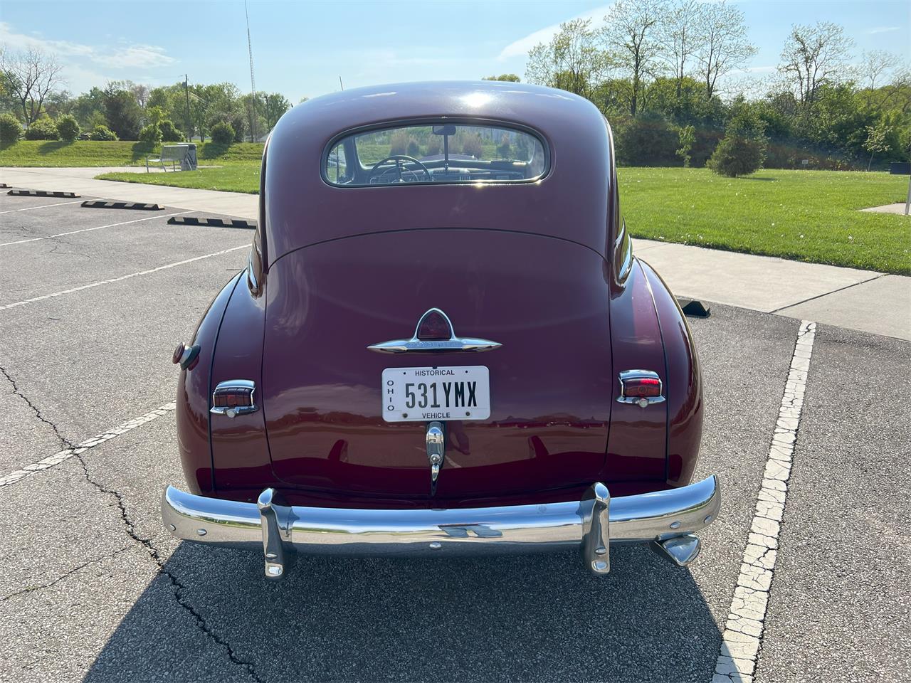 Plymouth-Special-deluxe-1946-Maroon-Gray-4