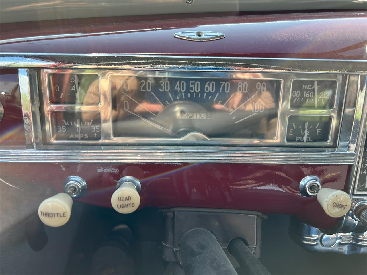 Plymouth-Special-deluxe-1946-Maroon-Gray-9