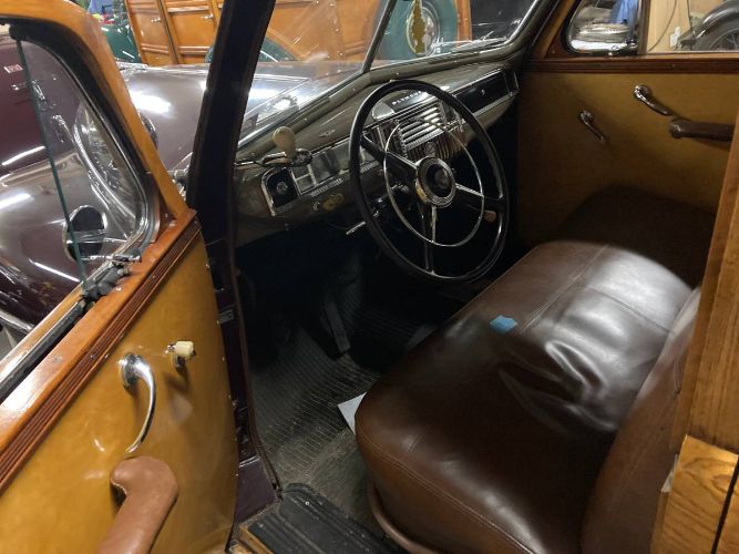 Plymouth-Special-deluxe-1947-2