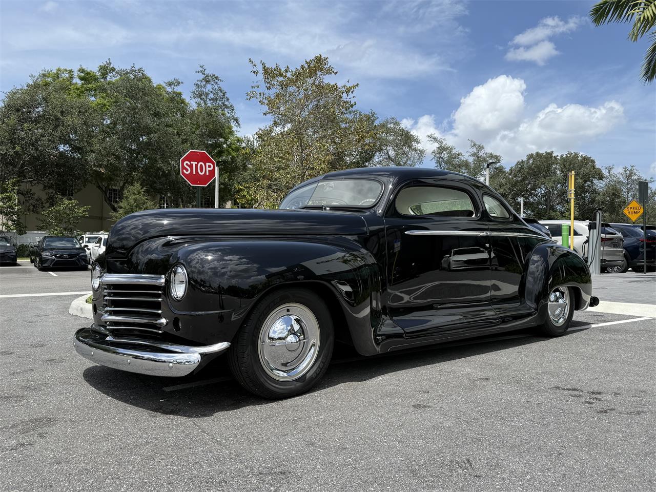 Plymouth-Special-deluxe-1947-Tuxedo-Black-Charcoal-16