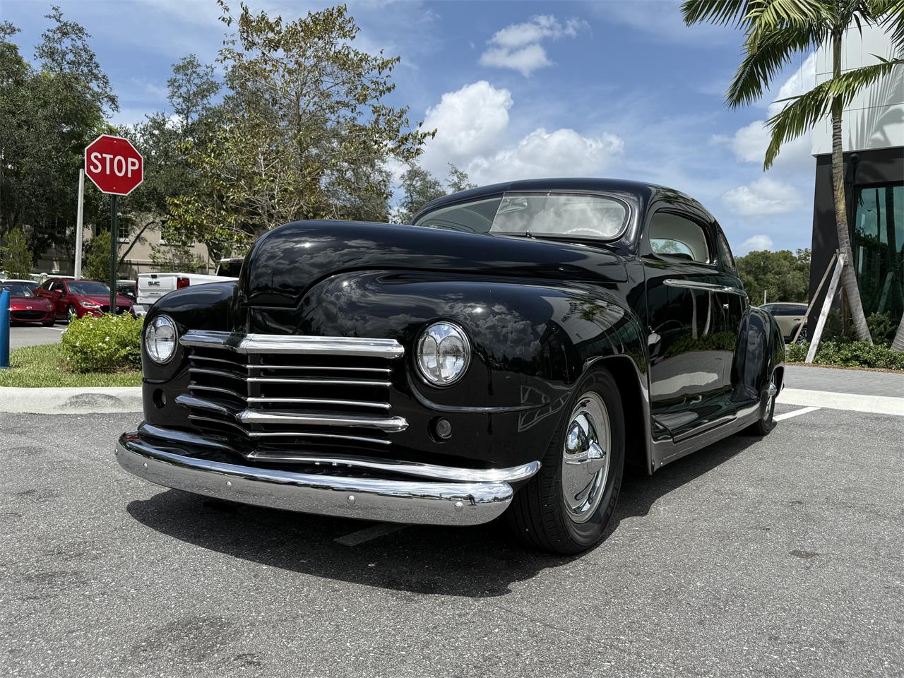 Plymouth-Special-deluxe-1947-Tuxedo-Black-Charcoal-17