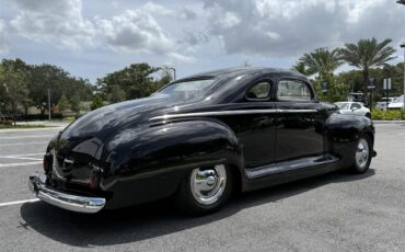 Plymouth-Special-deluxe-1947-Tuxedo-Black-Charcoal