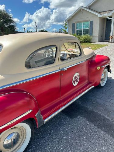 Plymouth-Special-deluxe-1948-Red-3