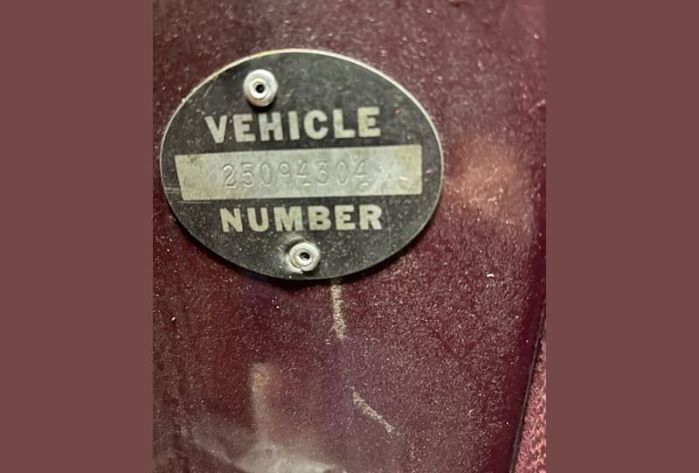 Plymouth-Special-deluxe-1949-Burgundy-Burgundy-15