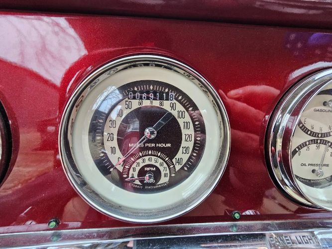 Plymouth-Special-deluxe-1950-Custom-8