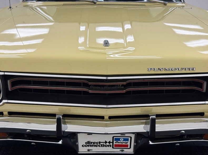 Plymouth-Sport-satellite-1969-Pale-Yellow-Black-10