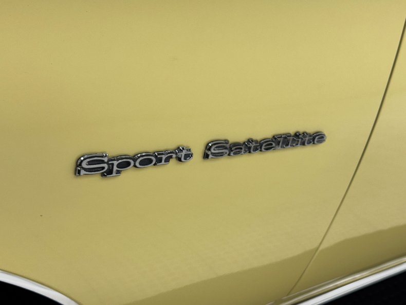Plymouth-Sport-satellite-1969-Pale-Yellow-Black-13