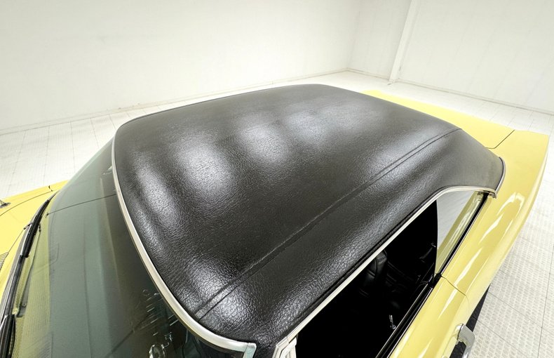 Plymouth-Sport-satellite-1969-Pale-Yellow-Black-15