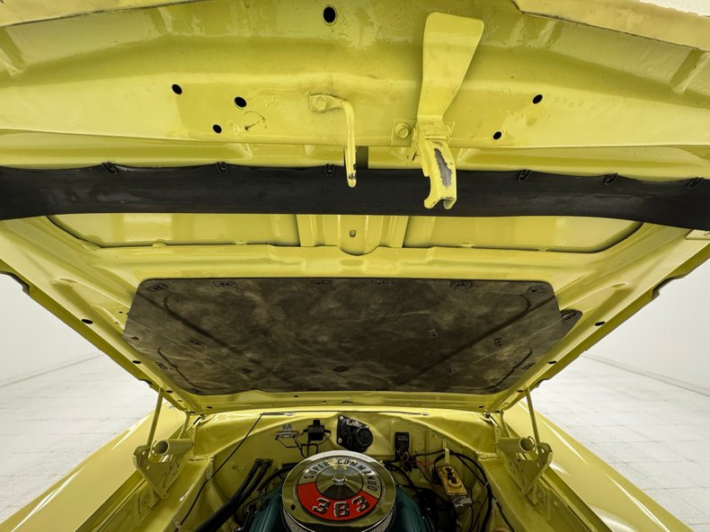 Plymouth-Sport-satellite-1969-Pale-Yellow-Black-20