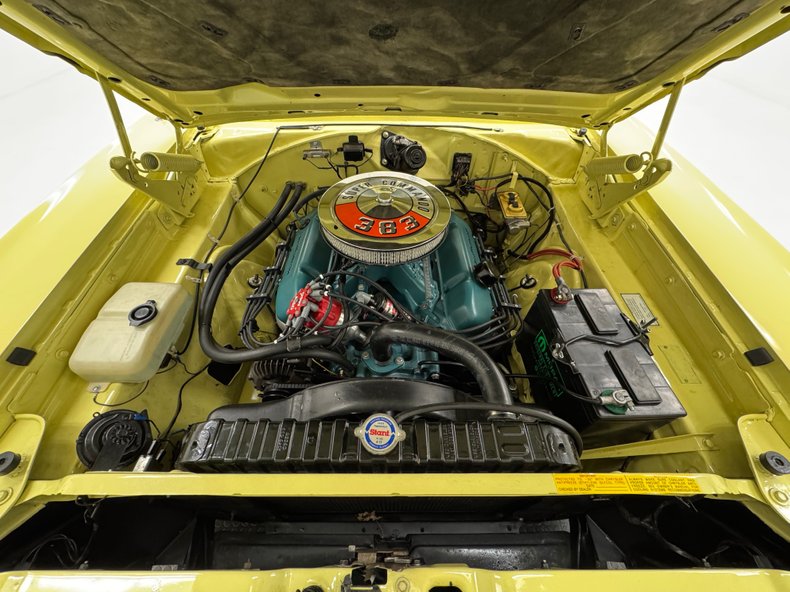 Plymouth-Sport-satellite-1969-Pale-Yellow-Black-22