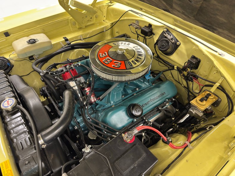 Plymouth-Sport-satellite-1969-Pale-Yellow-Black-23