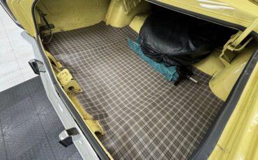 Plymouth-Sport-satellite-1969-Pale-Yellow-Black-25