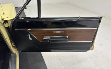Plymouth-Sport-satellite-1969-Pale-Yellow-Black-27