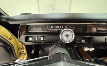 Plymouth-Sport-satellite-1969-Pale-Yellow-Black-35