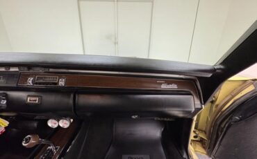 Plymouth-Sport-satellite-1969-Pale-Yellow-Black-38