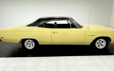 Plymouth-Sport-satellite-1969-Pale-Yellow-Black-7