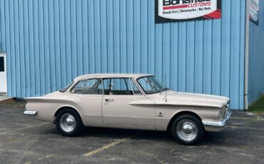 Plymouth-Valiant-1962-3