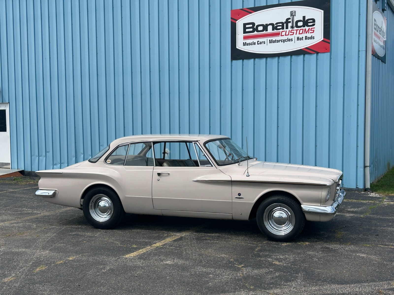 Plymouth-Valiant-1962-3