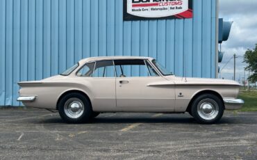 Plymouth-Valiant-1962