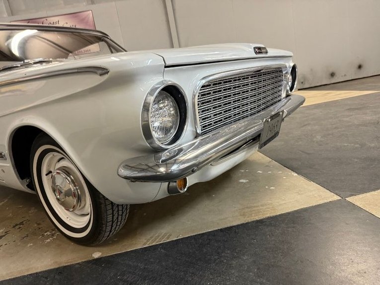 Plymouth-Valiant-1963-White-Red-12