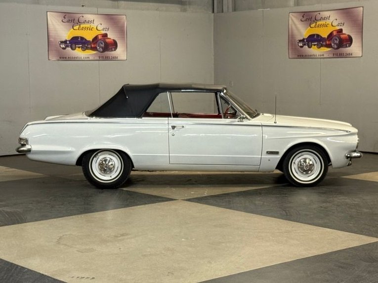 Plymouth-Valiant-1963-White-Red-18