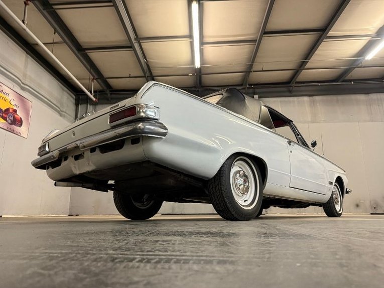 Plymouth-Valiant-1963-White-Red-23